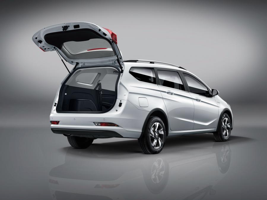  Baojun 310W 2018 года  (фото 11 из 16)